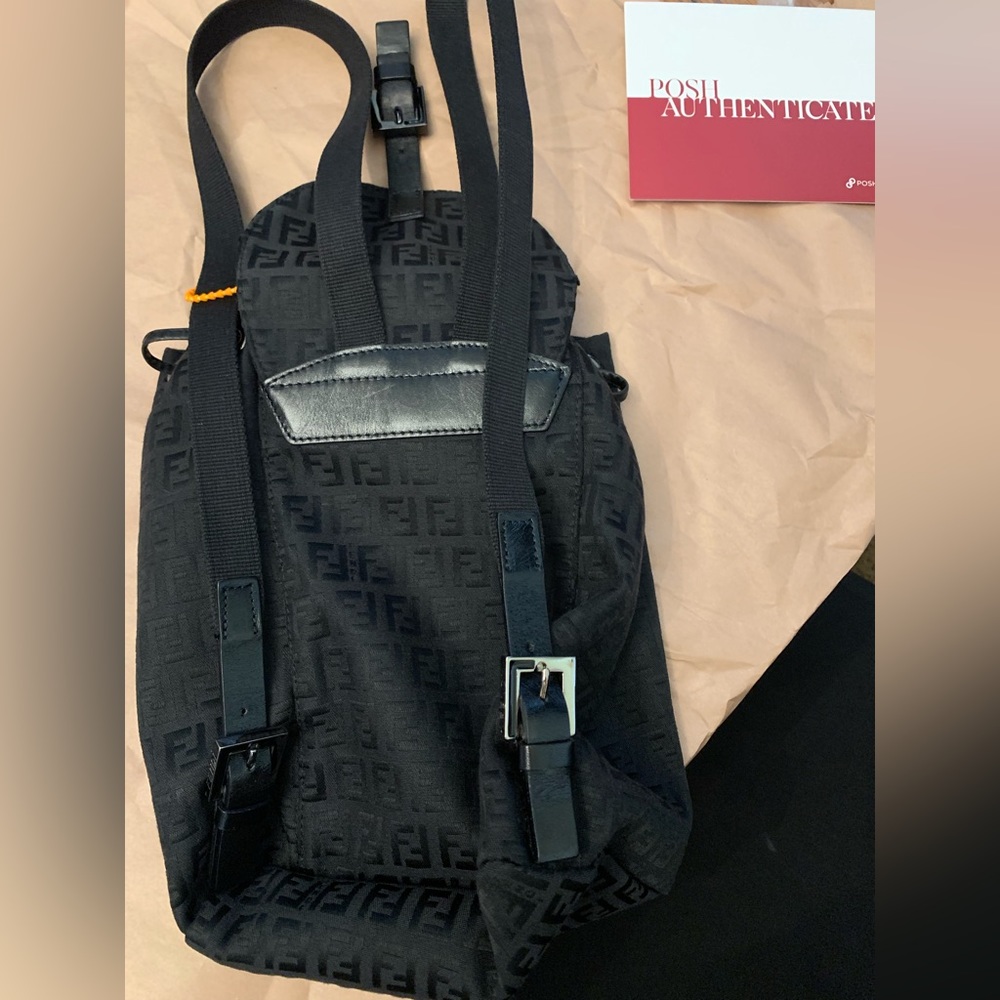 Fendi backpack - Picture 2 of 5